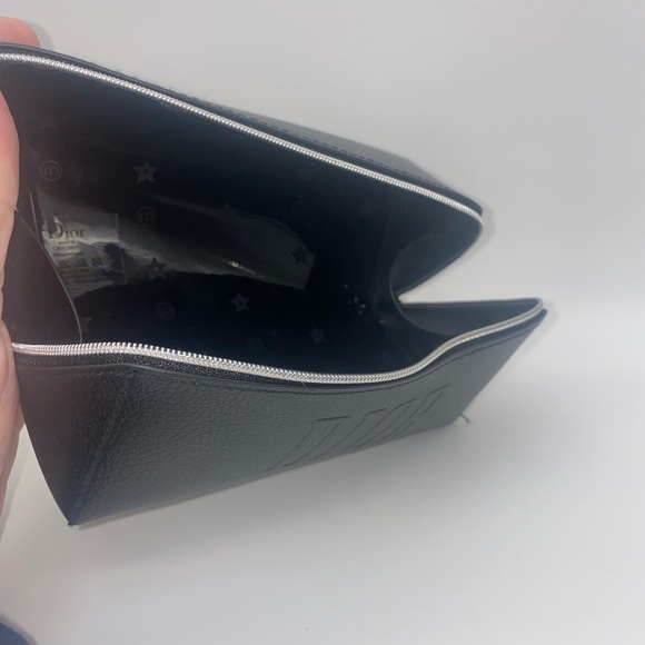 DIOR compact toiletry/makeup bag like new - Picture 7 of 7